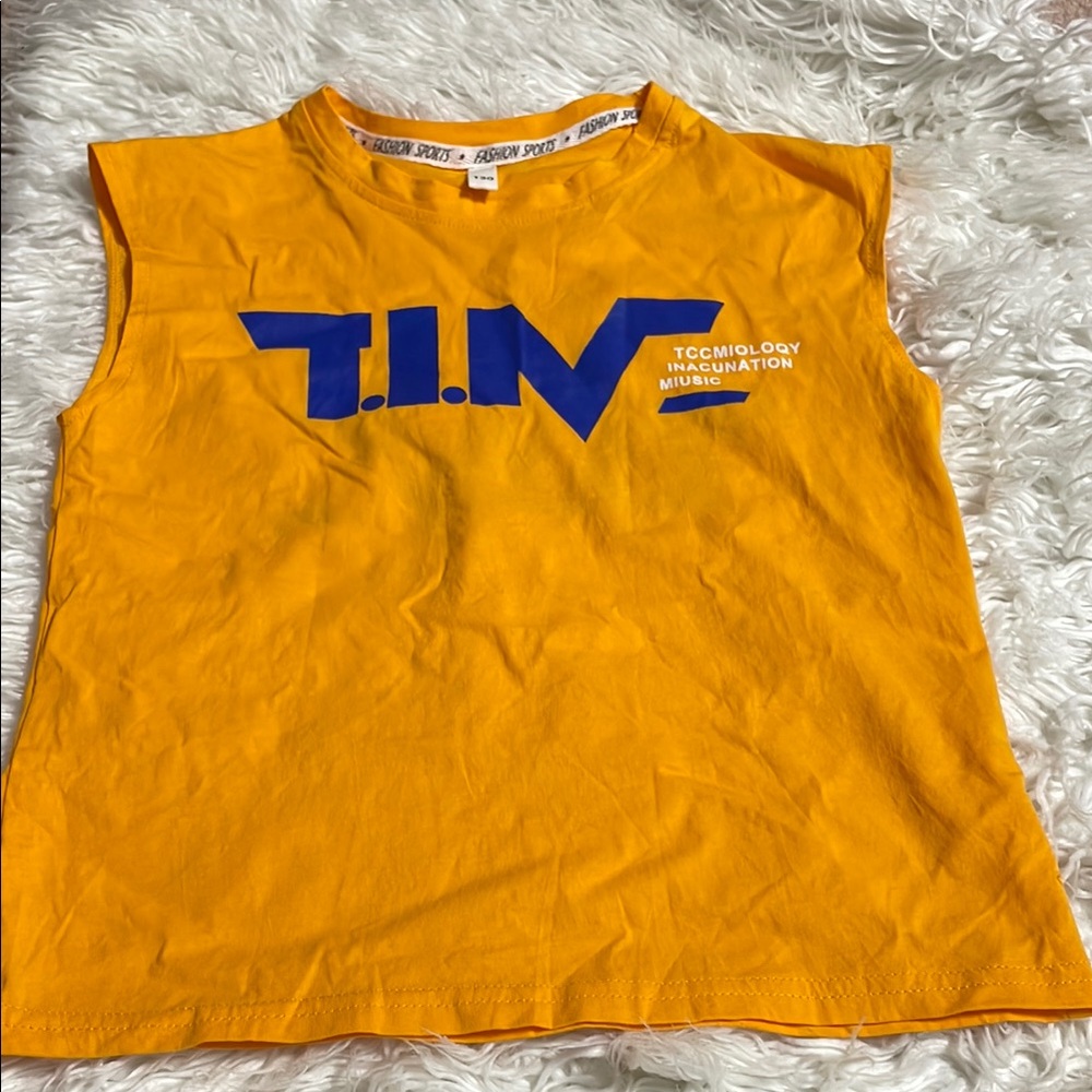 Kids Orange Sleeveless Top（5t—6t) new